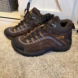The North Face Men's Brown and Black Athletic Shoes